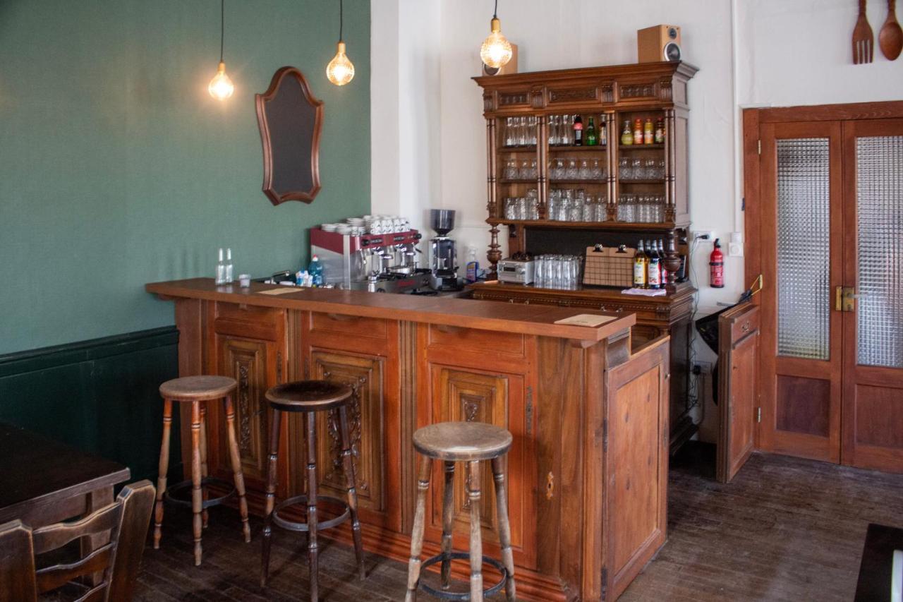 Le Voila Bed & Breakfast Melay  Luaran gambar